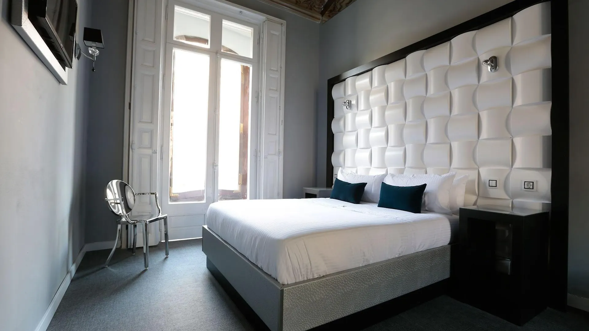Amra Barcelona Gran Via Otel Konukevi