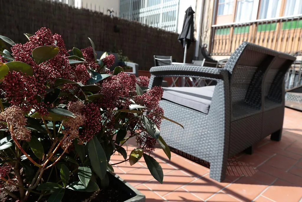 Amra Barcelona Gran Via Guest House 2*,